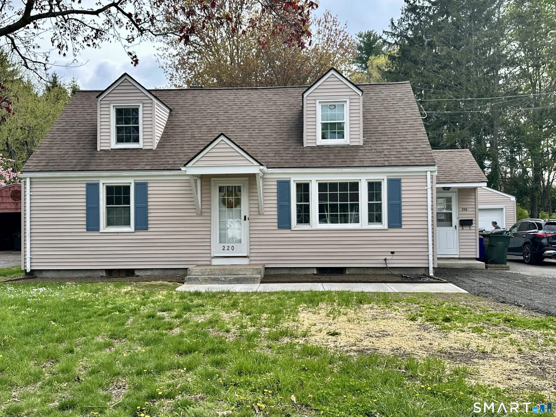 220 South Elm Street, Windsor Locks, CT