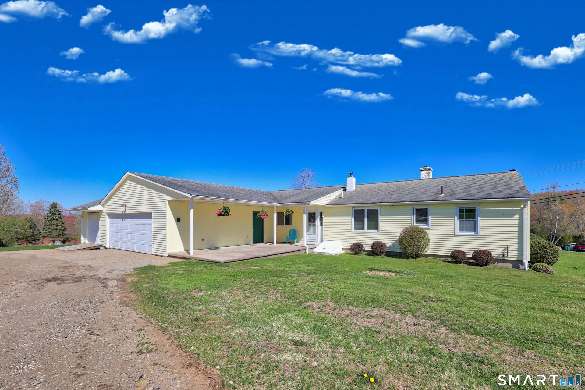 15 Wilton Road, Plymouth, CT