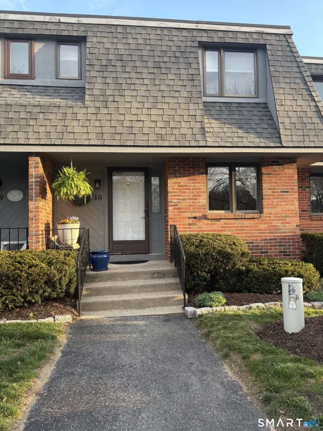 32 Upper Pattagansett Road #30