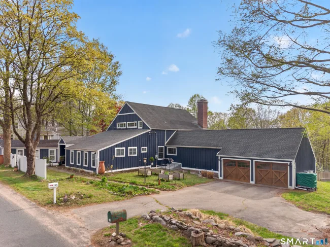 95 Chestnut Hill Road