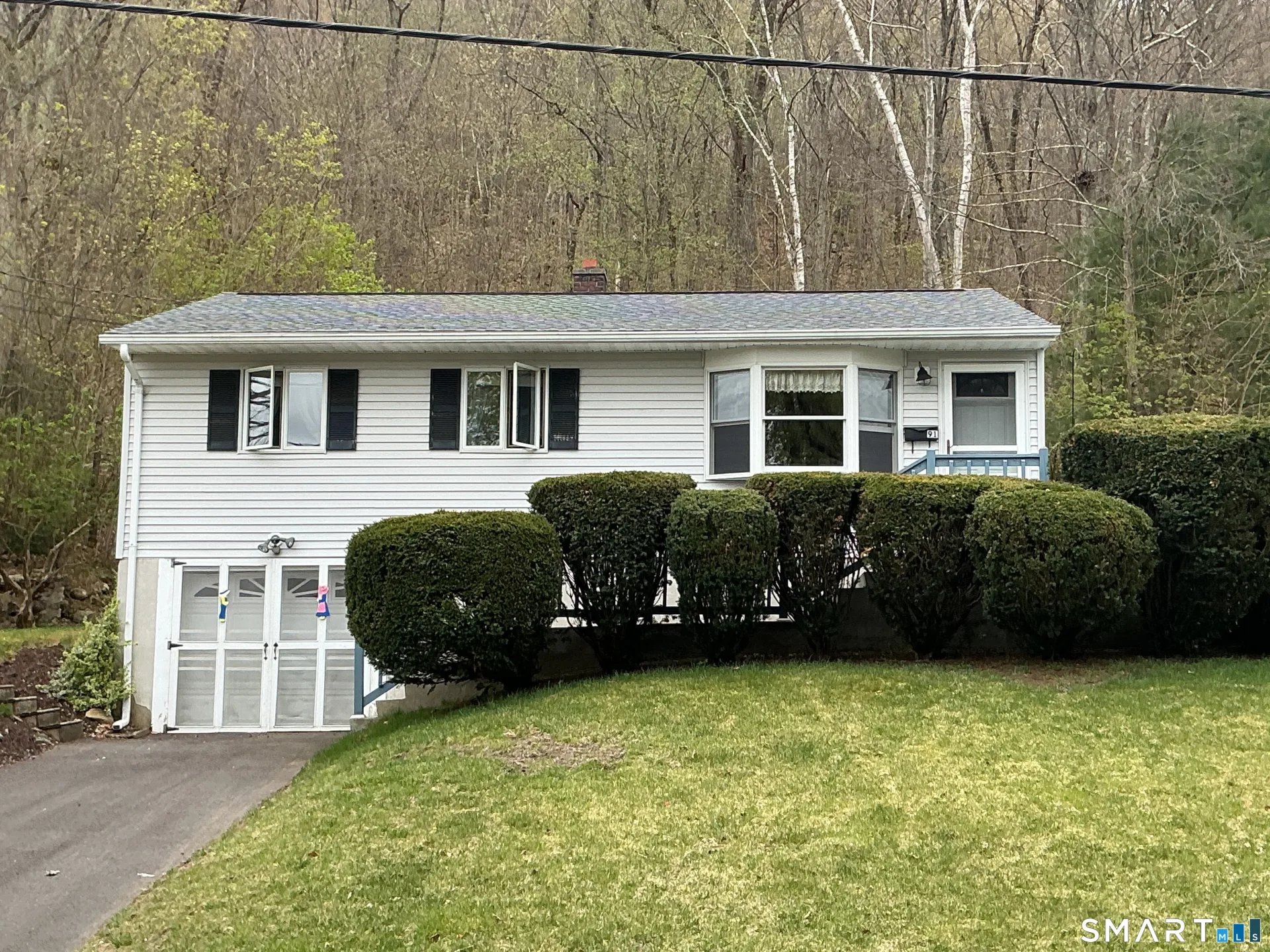 91 Beacon Manor Road, Naugatuck, CT