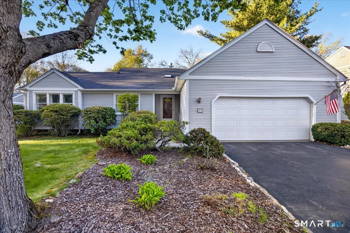 17 Canterbury Road #17, Hamden, CT