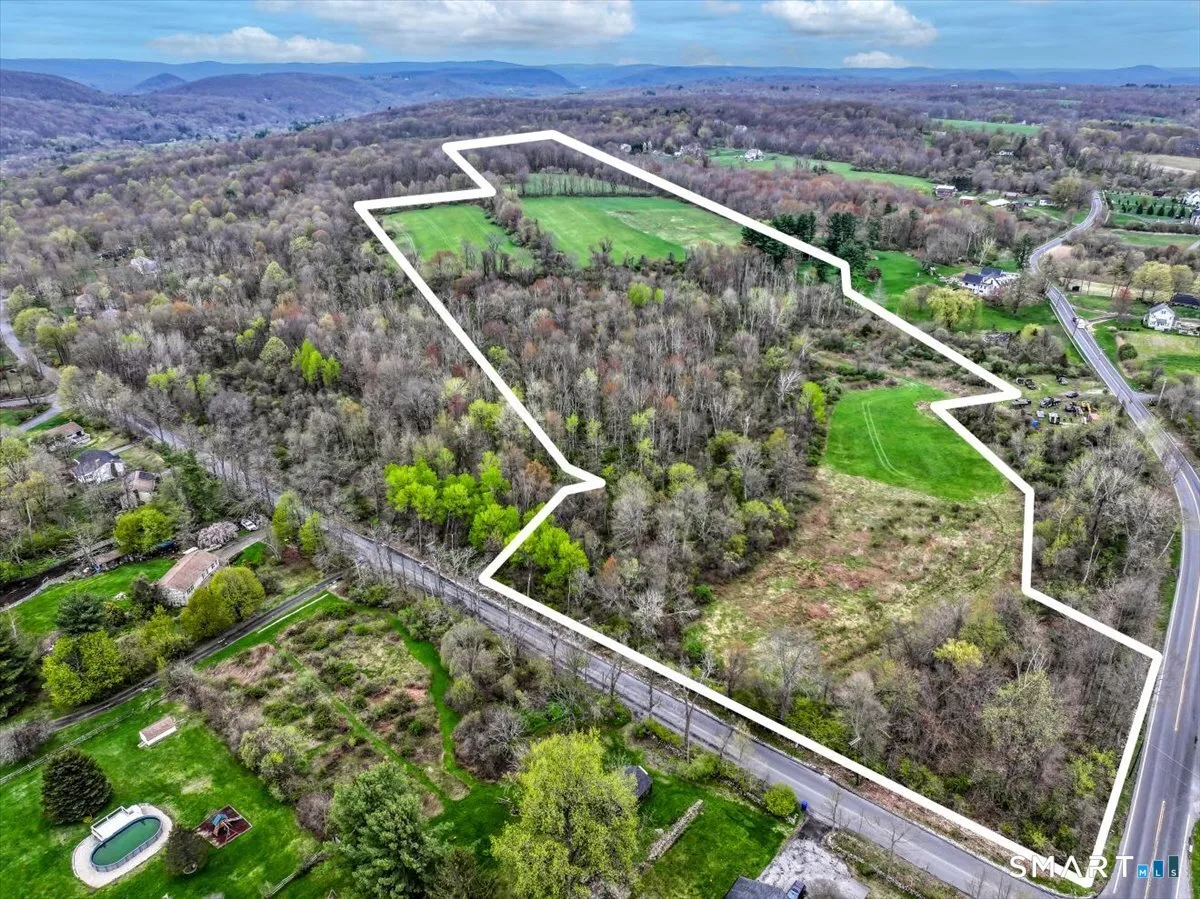 Chestnut Land Road, New Milford, CT