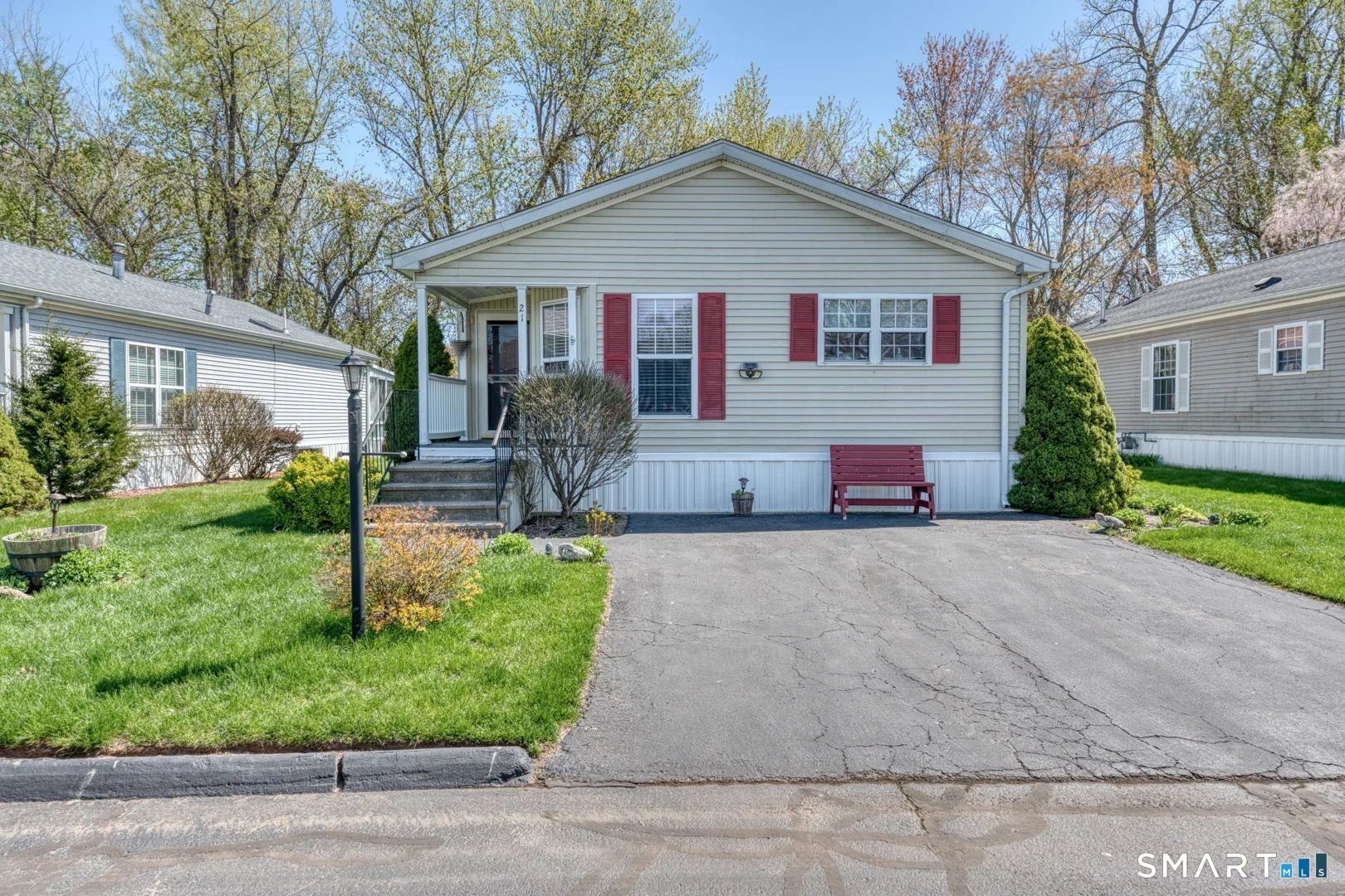 21 Laurel Circle, East Windsor, CT