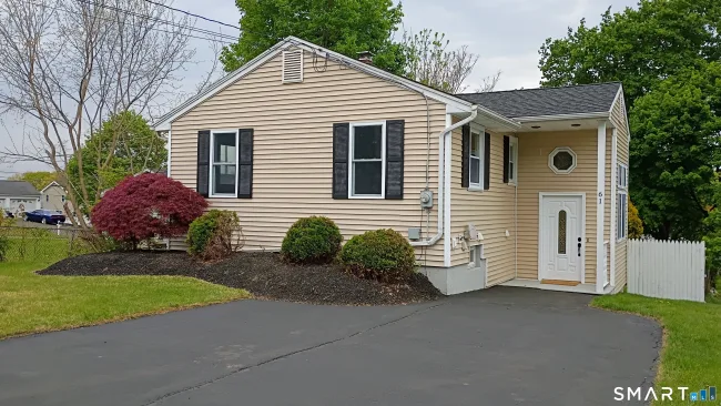 61 Ridgefield Street
