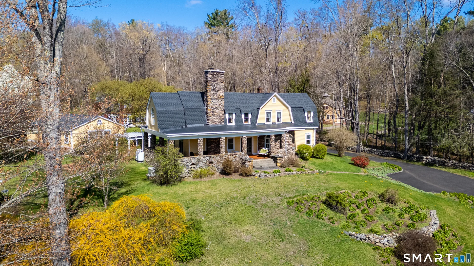 27 Highland Avenue, New Hartford, CT