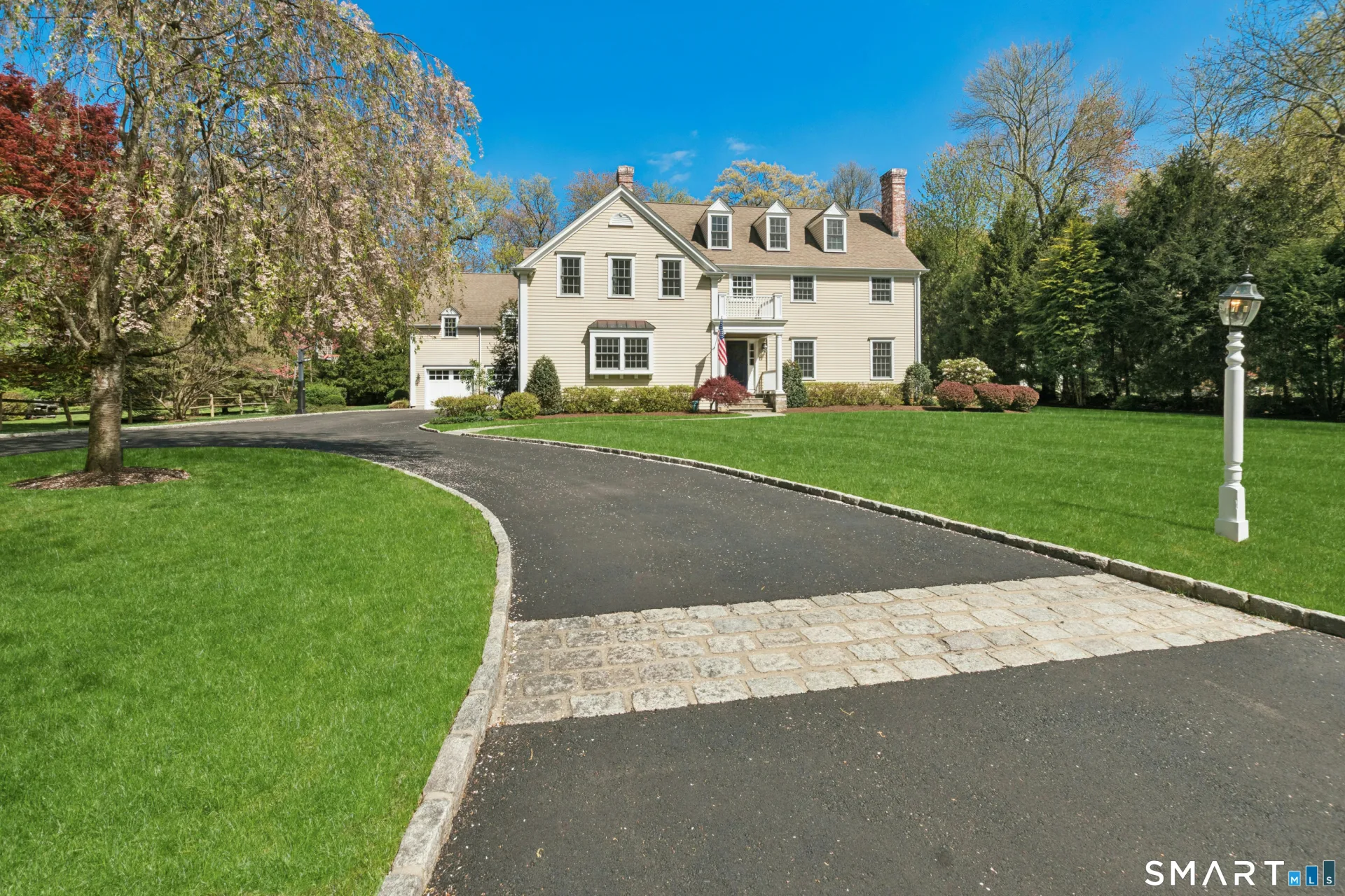 39 Leeuwarden Road, Darien, CT