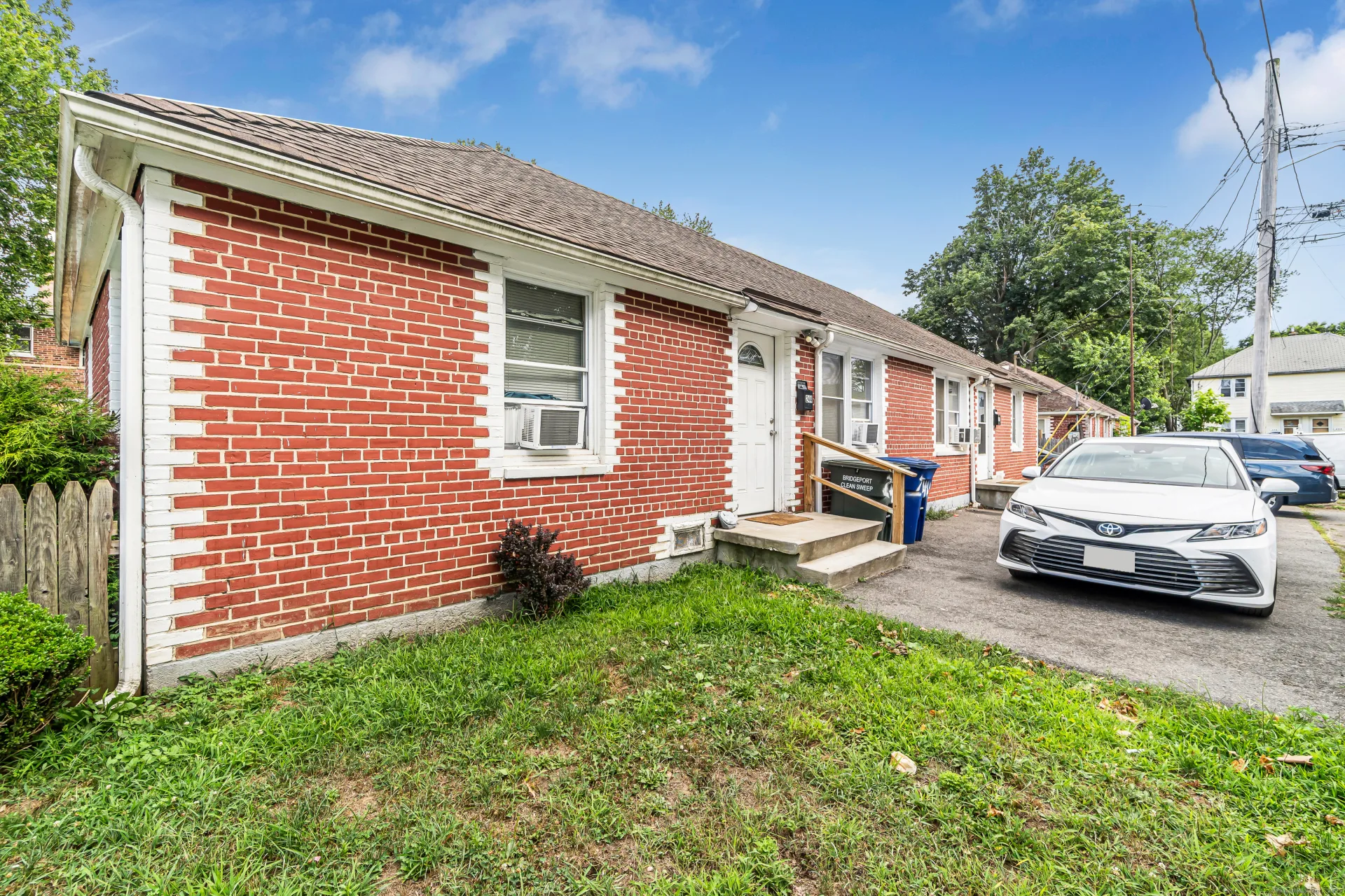 242 Pearl Harbor Street, Bridgeport, CT