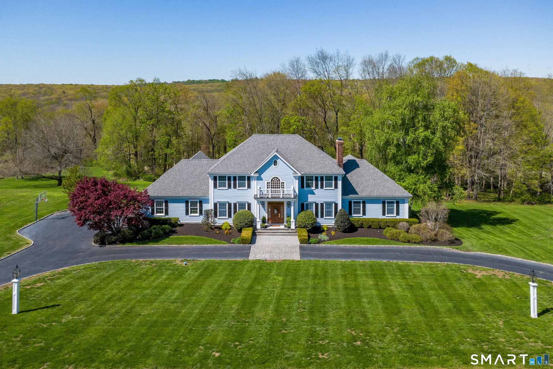 16 Farm Meadow Road, Newtown, CT