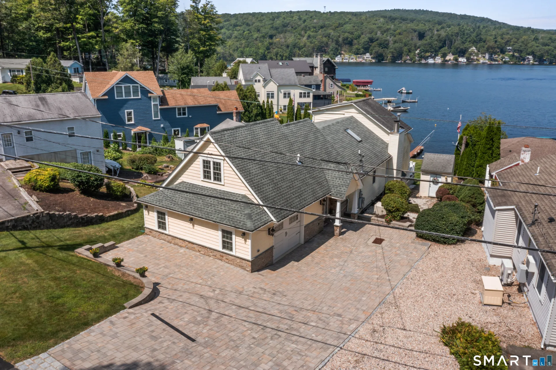 674 East Wakefield Boulevard, Winchester, CT