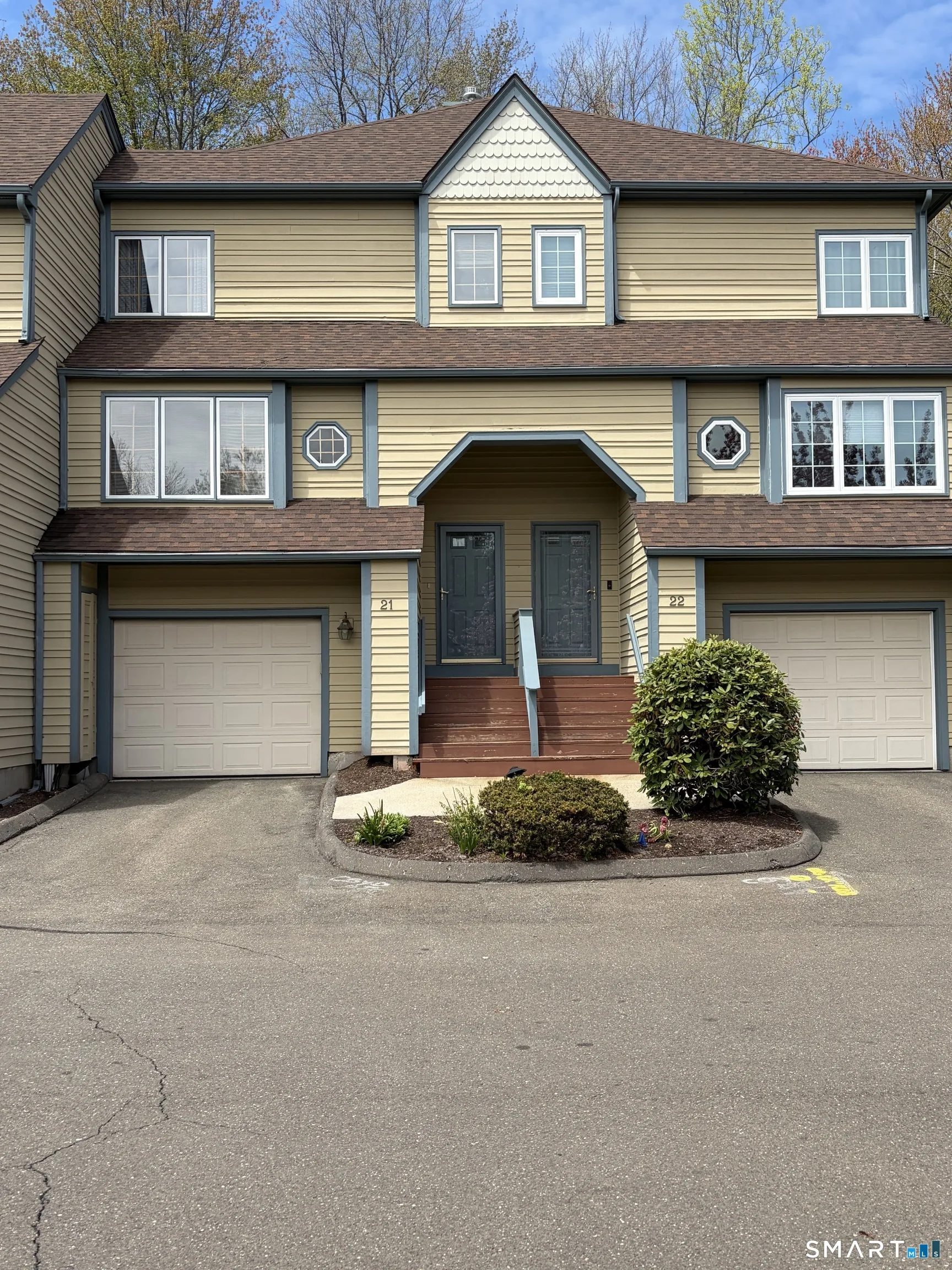 21 L Hermitage Drive #21, Shelton, CT