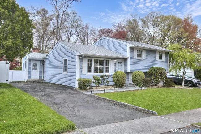 84 Youngstown Road