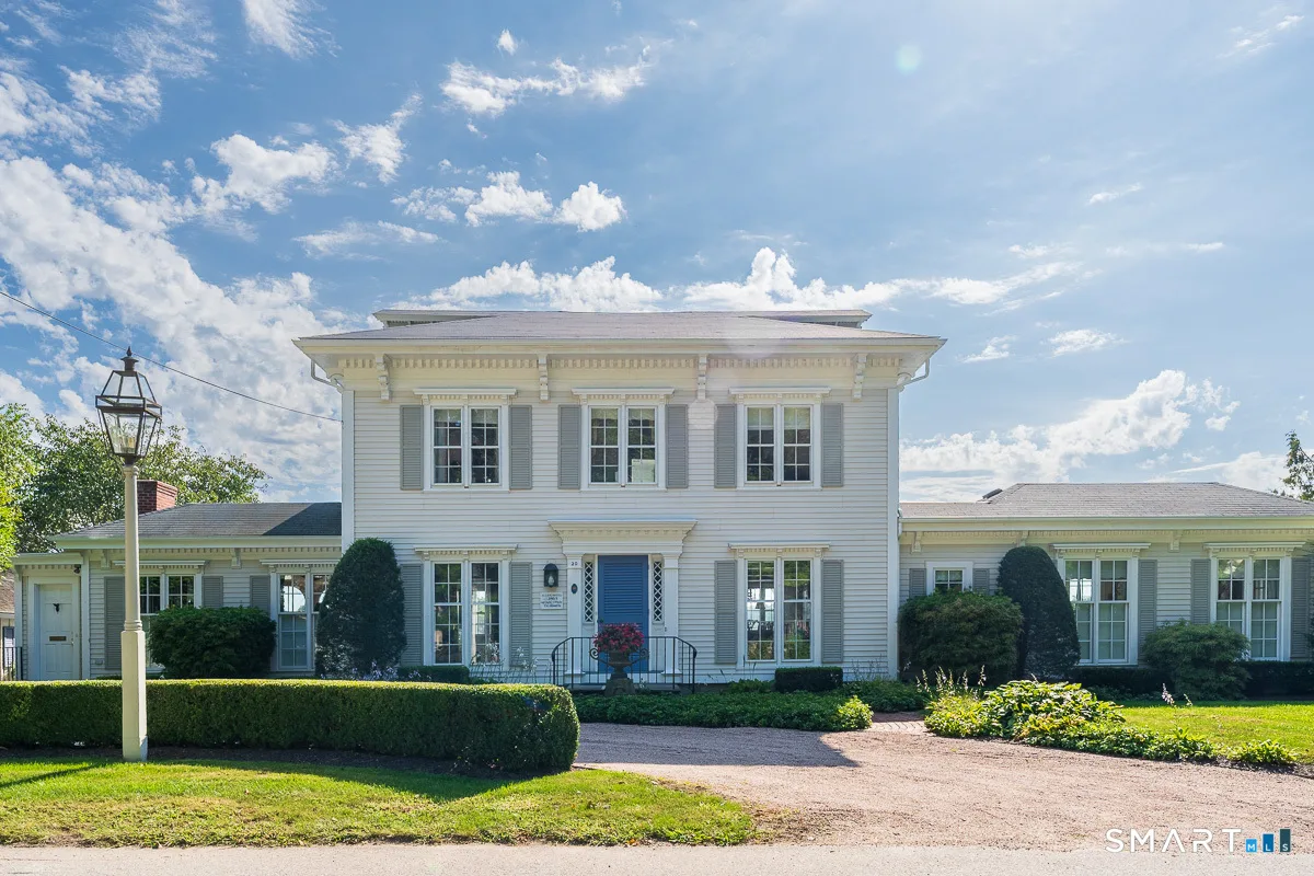 20 Grove Avenue, Groton, CT