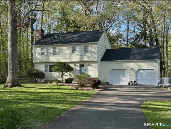 9 Monroe Lane