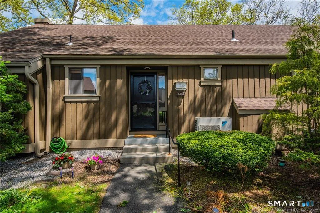 149 Heritage Village #A, Southbury, CT