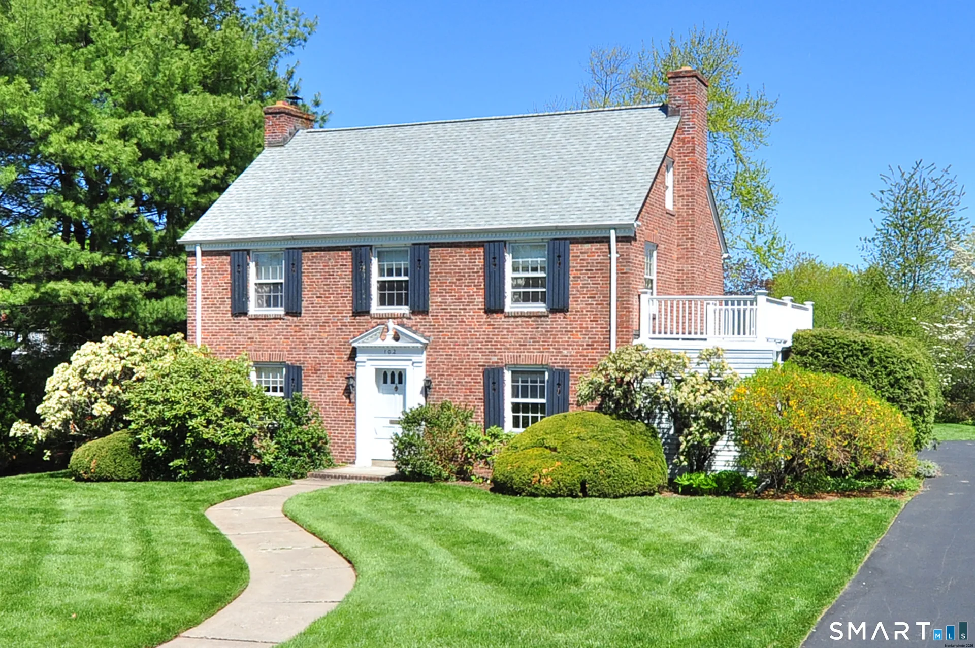 102 Ridgewood Road, West Hartford, CT