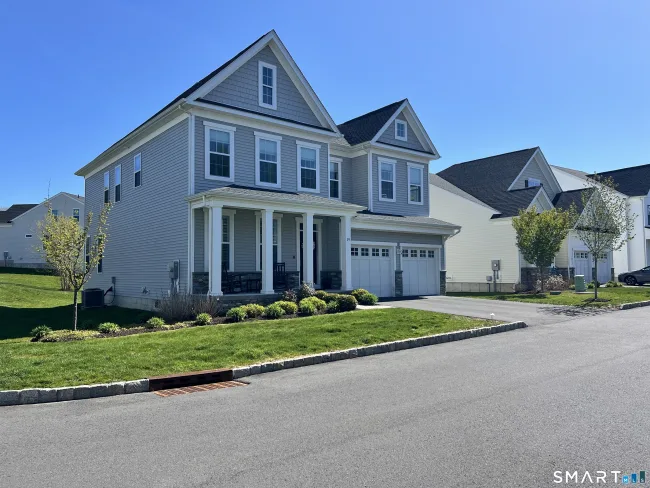 19 Enclave Circle #19