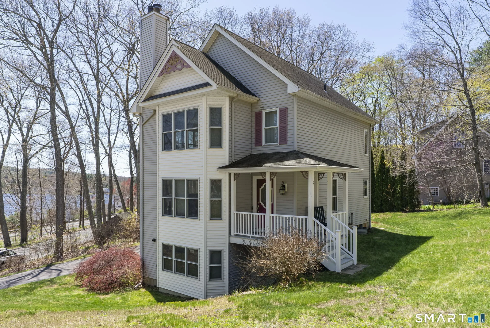 8 Pine Street, Ellington, CT