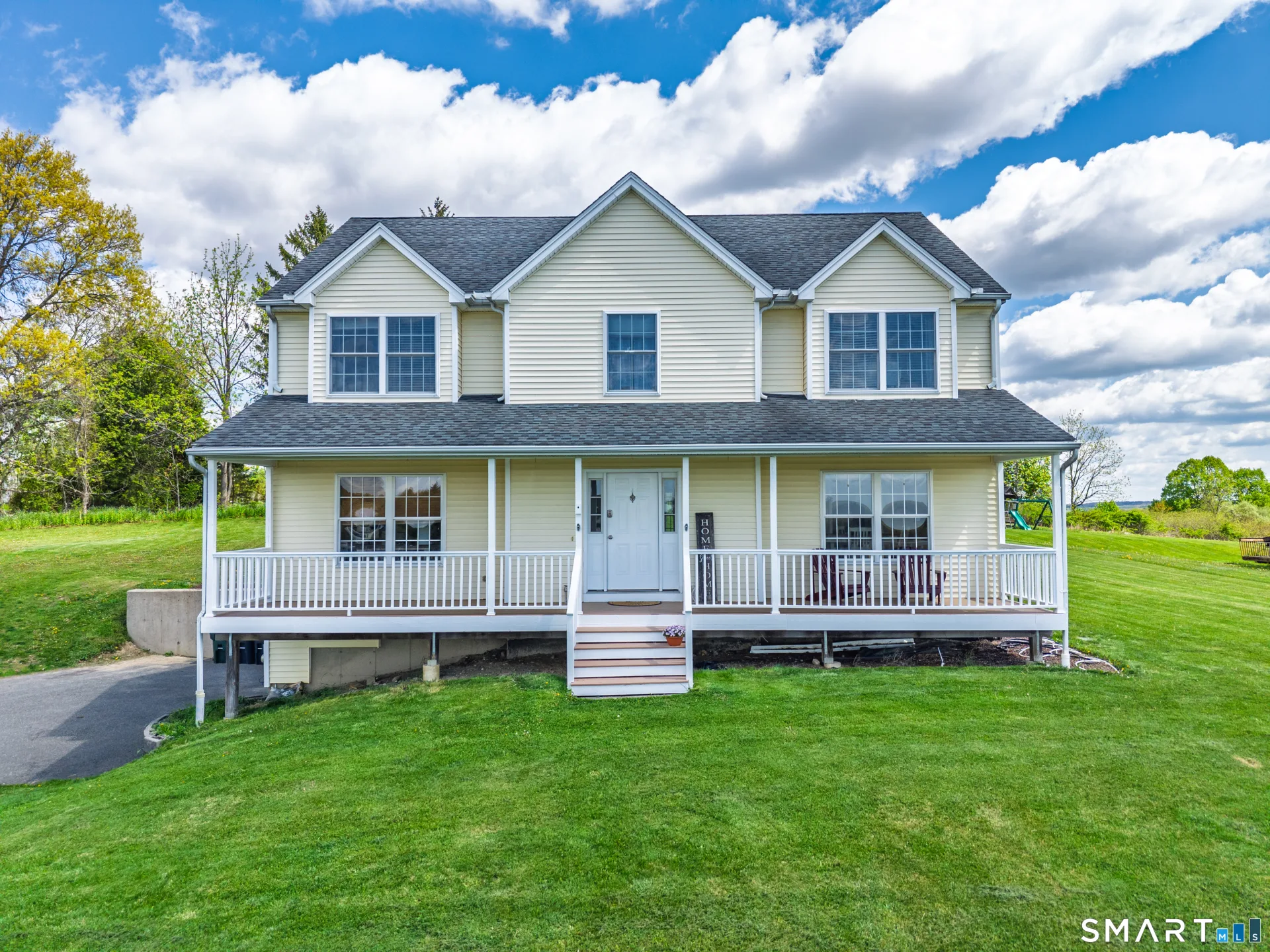 27 Maggie Court, Plymouth, CT