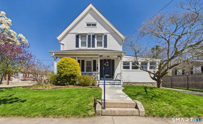 52 Moss Street