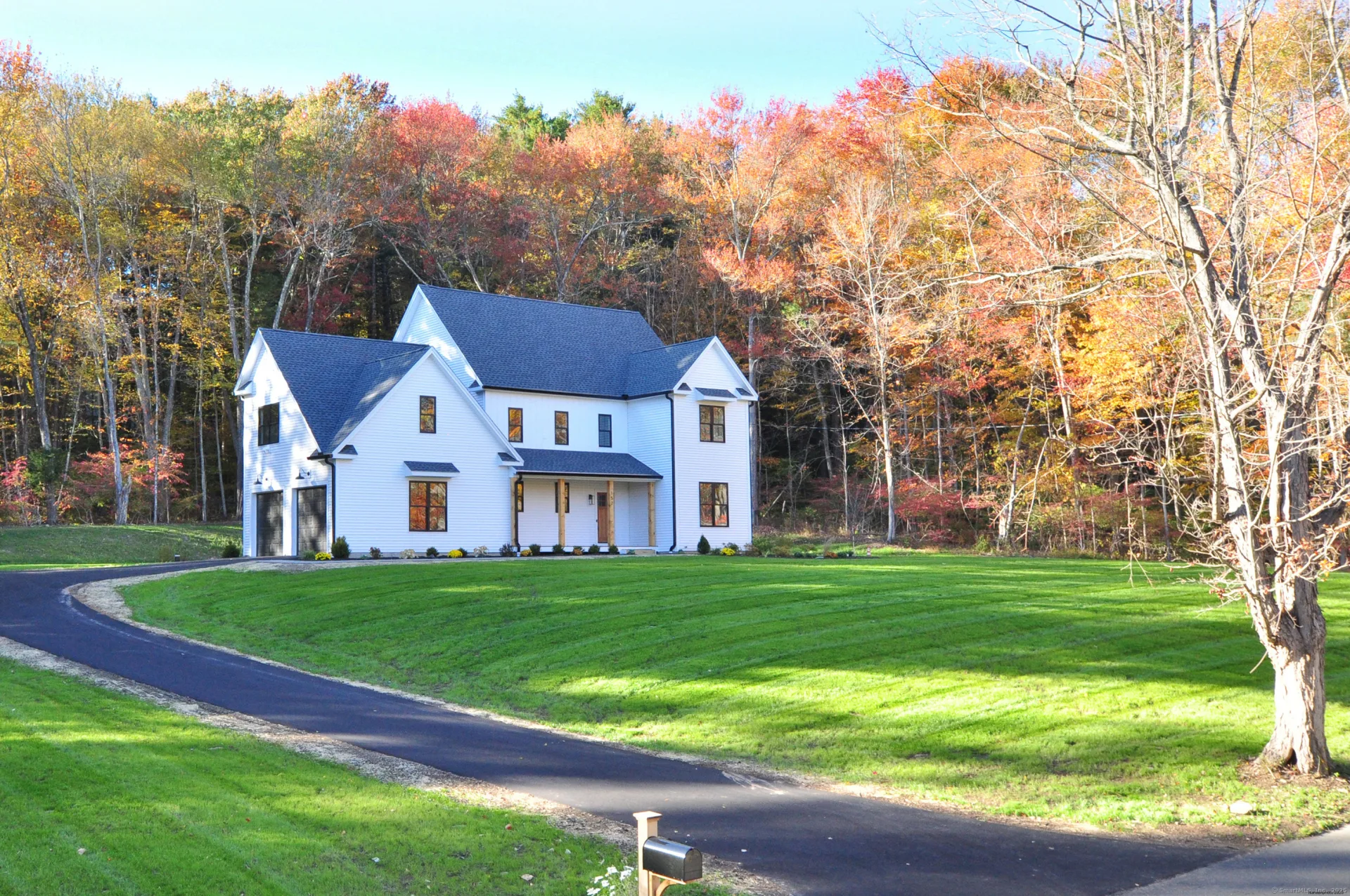 152 East Hill Road, Canton, CT