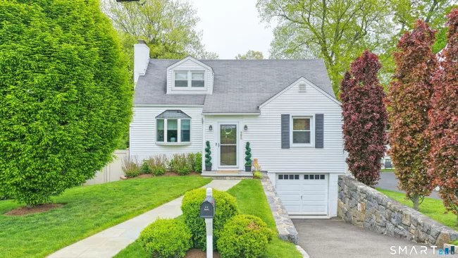 38 Francis Lane, Greenwich, CT