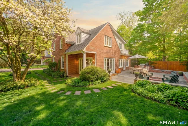 5 Farnham Court, Westport, CT