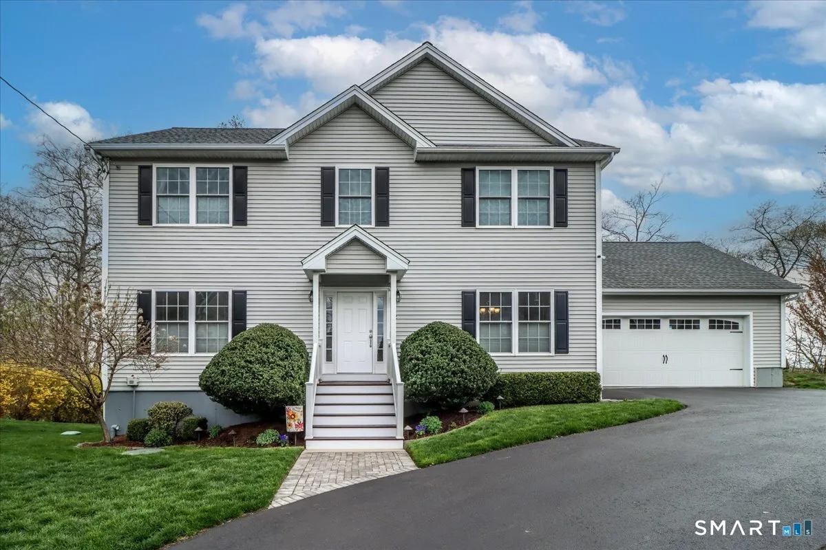 12 Cree Trail, Shelton, CT