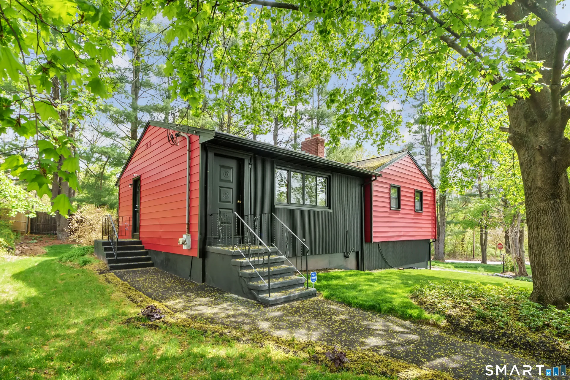 136 Harrison Drive, Hamden, CT