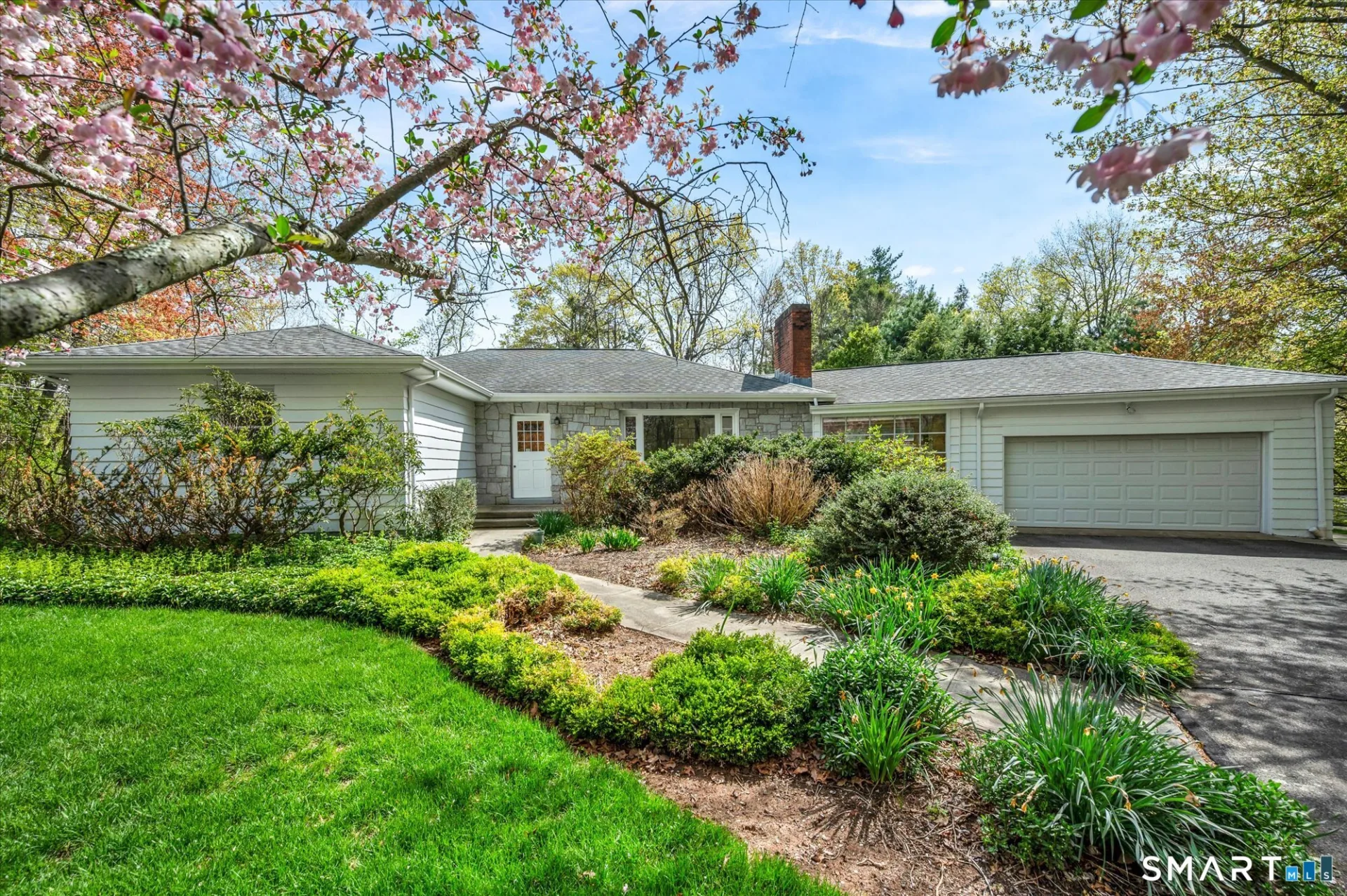 1208 Dunbar Hill Road, Hamden, CT