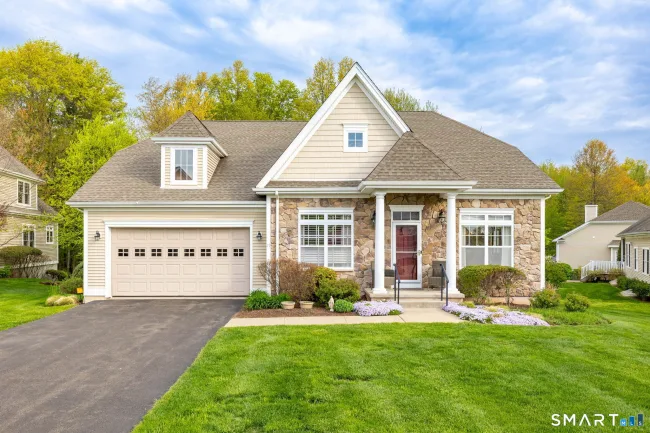 19 Cherry Hills Circle #19, Bloomfield, CT