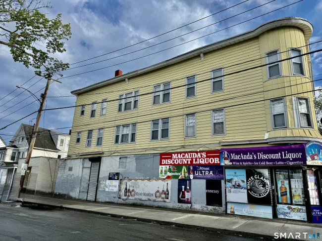 1368-1370 East Main Street
