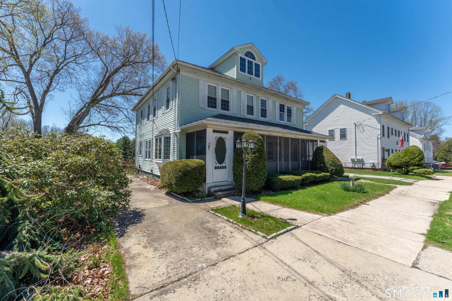 9 Floral Avenue, Thompson, CT