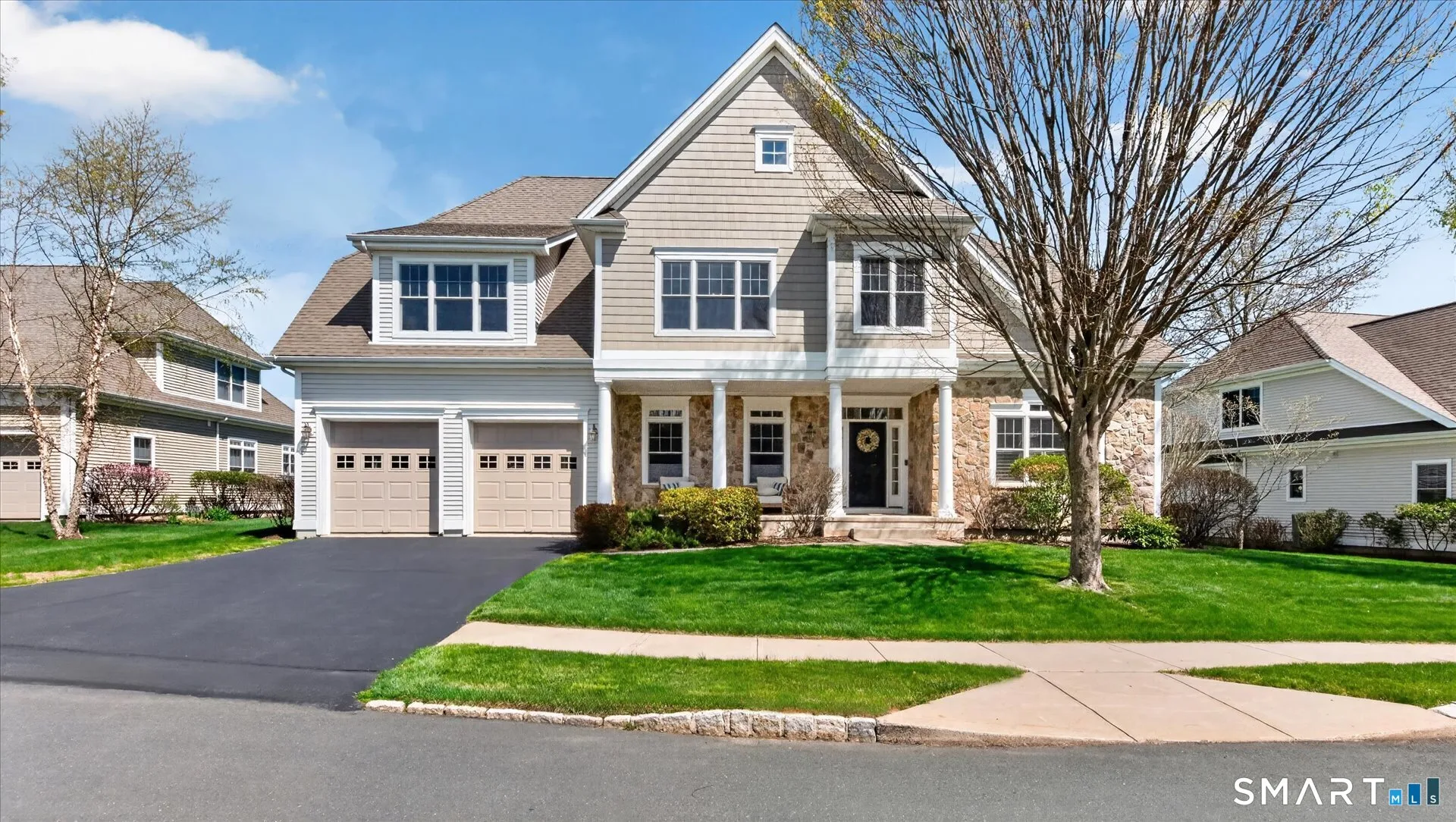 4 Spy Glass Circle #4, Bloomfield, CT