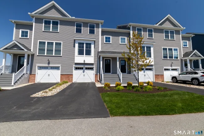 49 Park Avenue #49, Stonington, CT