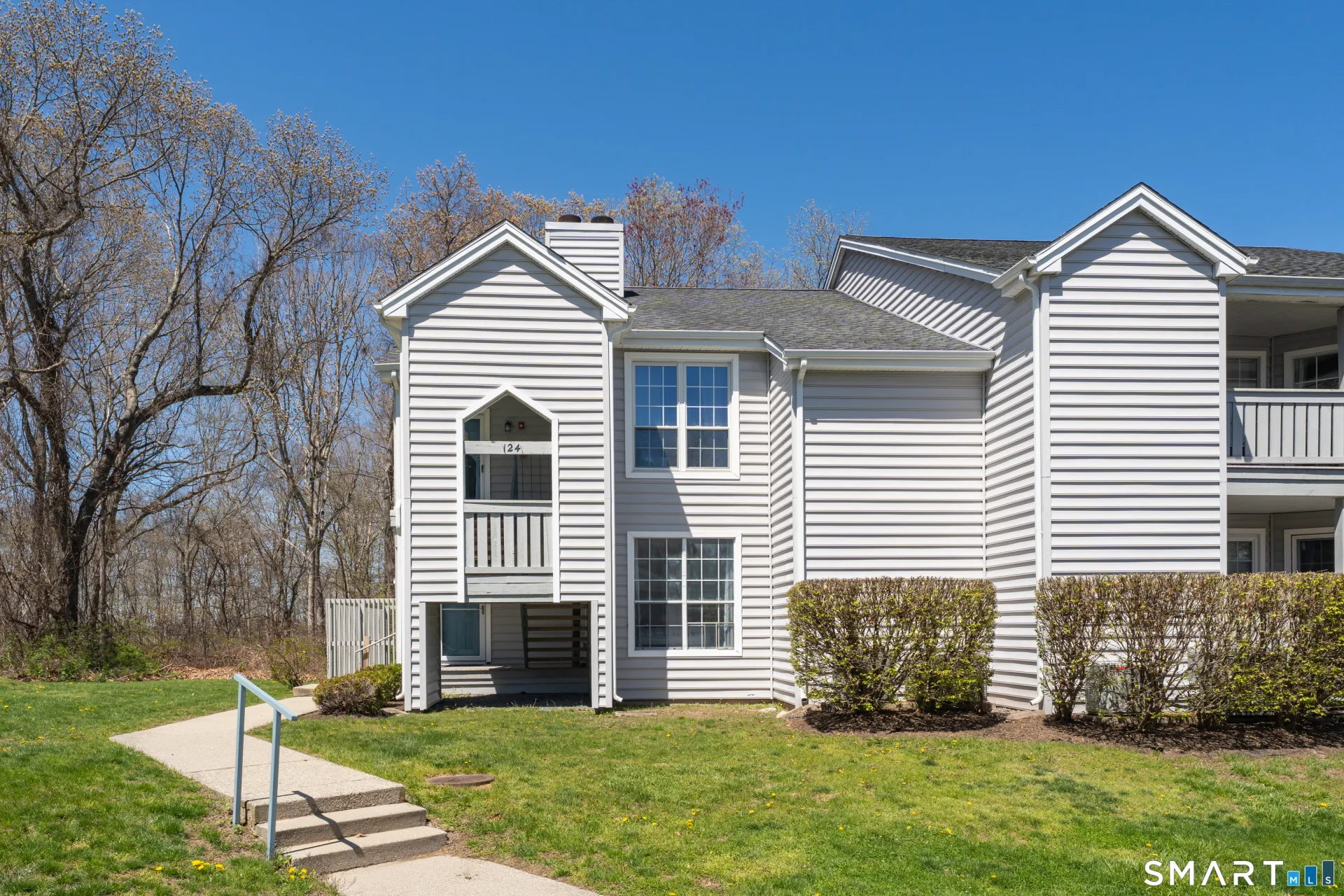91 Crown Knoll Court #124, Groton, CT