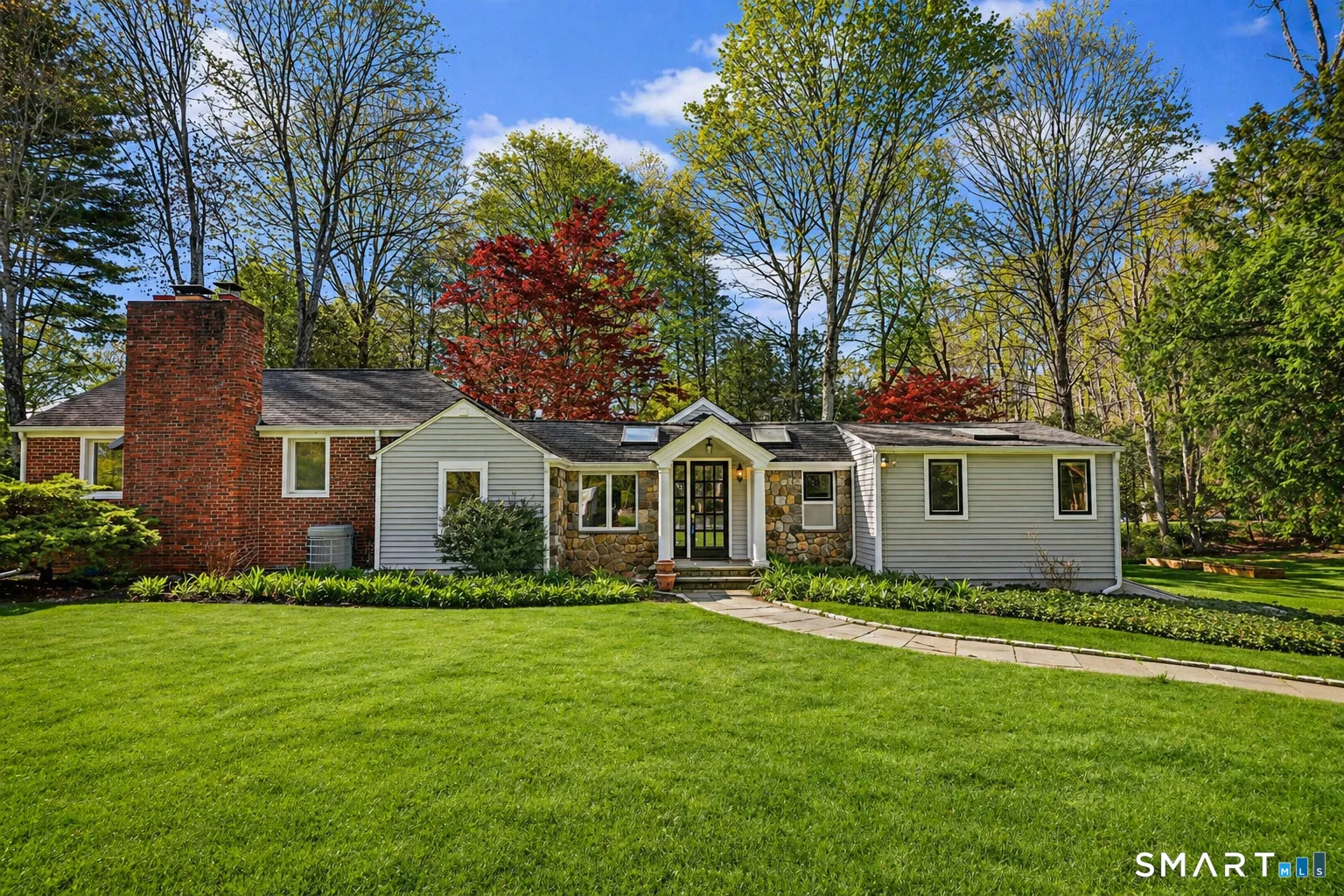 815 Valley Road, New Canaan, CT
