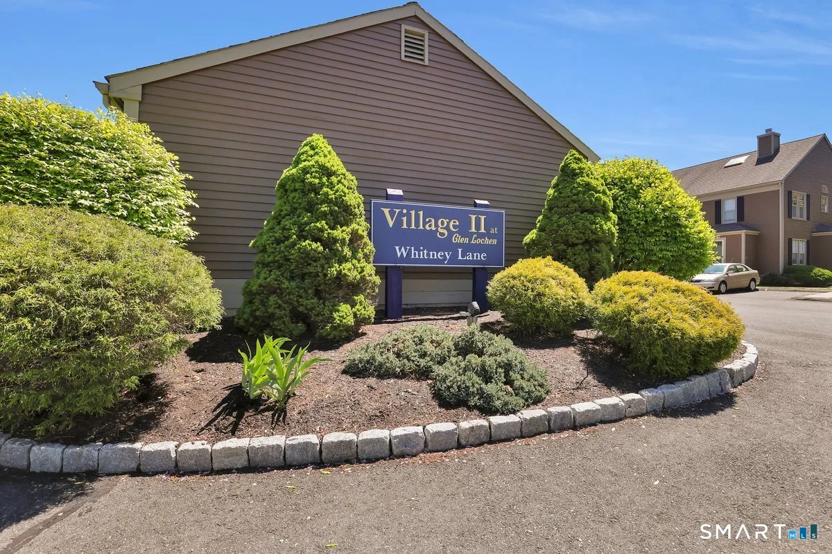 32 Whitney Lane #32, Glastonbury, CT