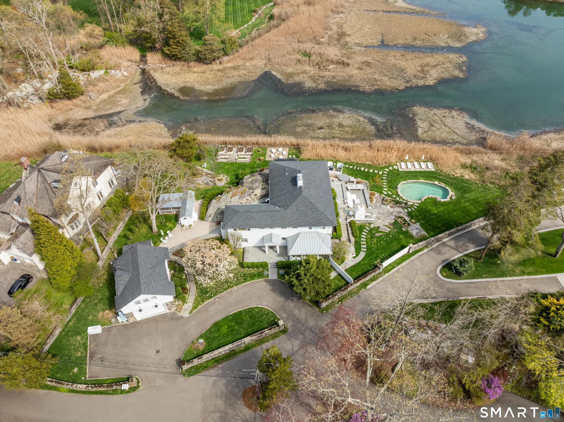 13 Edgehill Drive, Darien, CT