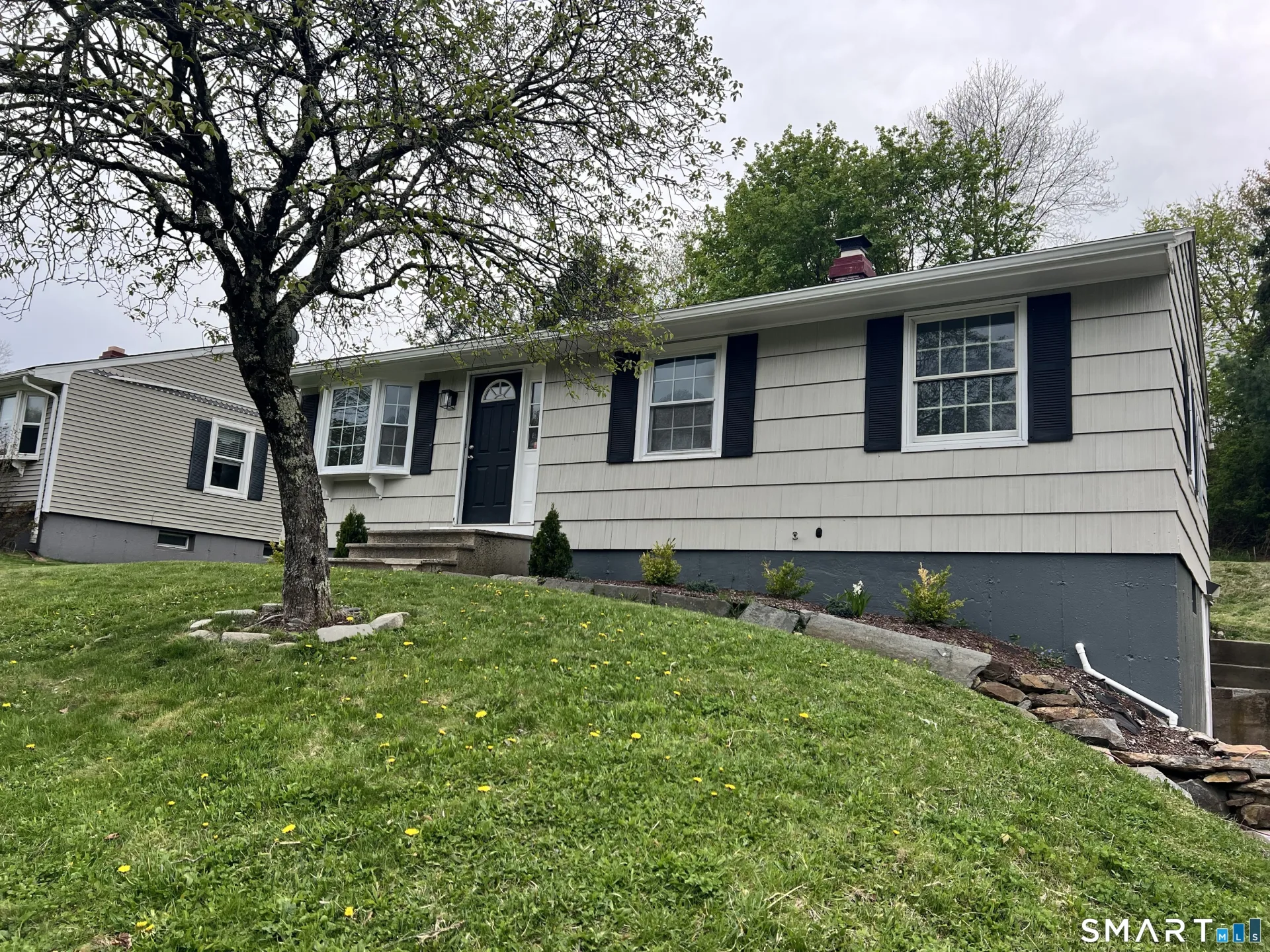 20 Longwood Drive, Naugatuck, CT