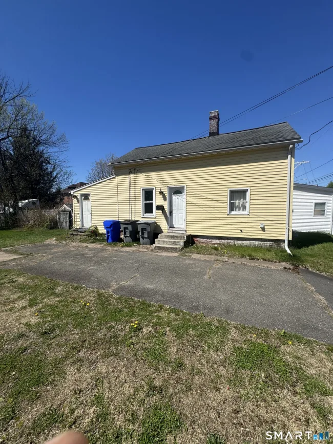 20 Alden Avenue