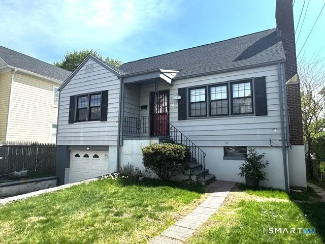 24 Homestead Avenue, Stamford, CT