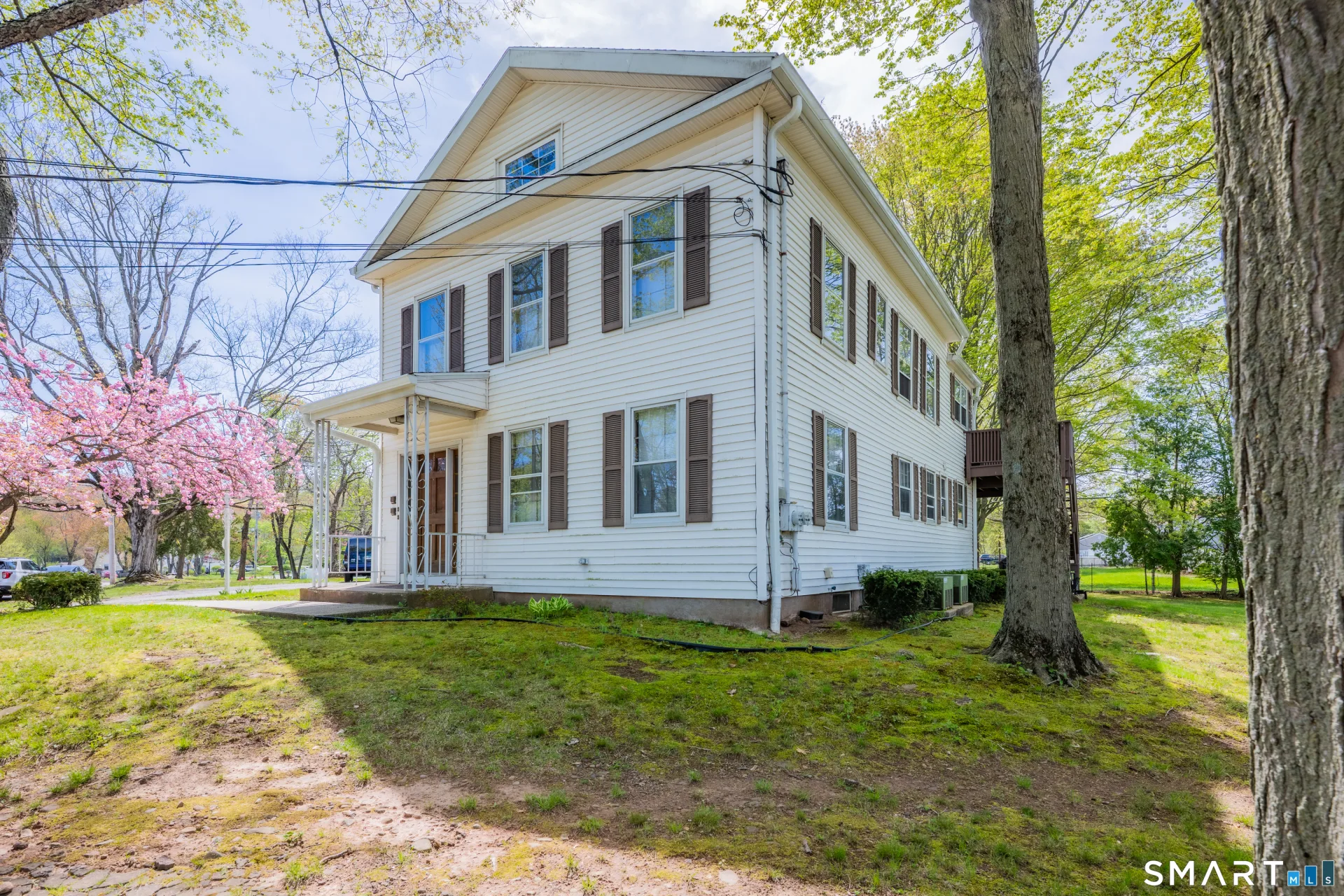 68 Village Street, North Haven, CT