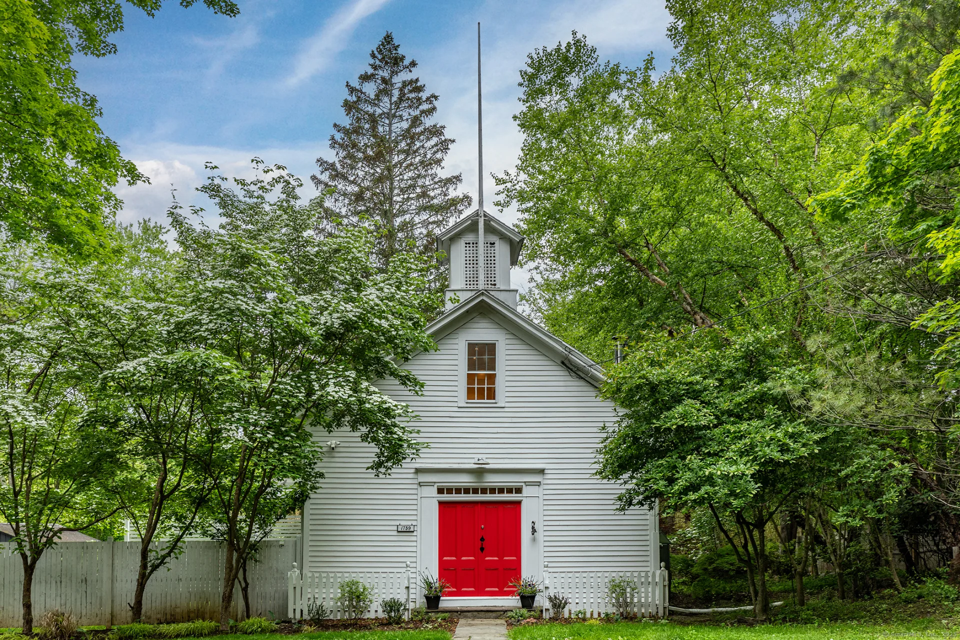 255 Aspetuck Ridge Road, New Milford, CT