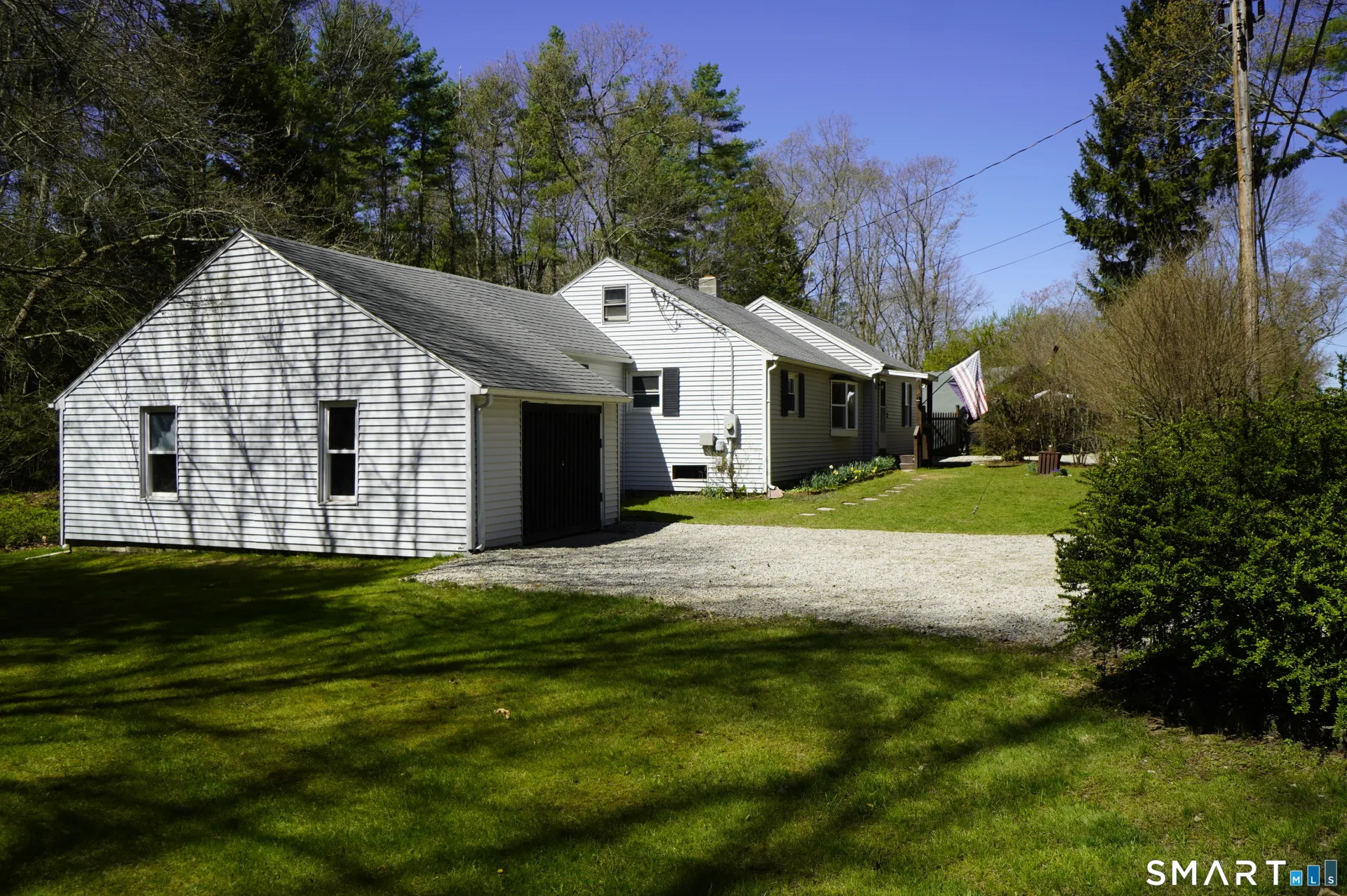 4 Breaults Landing Road, Thompson, CT