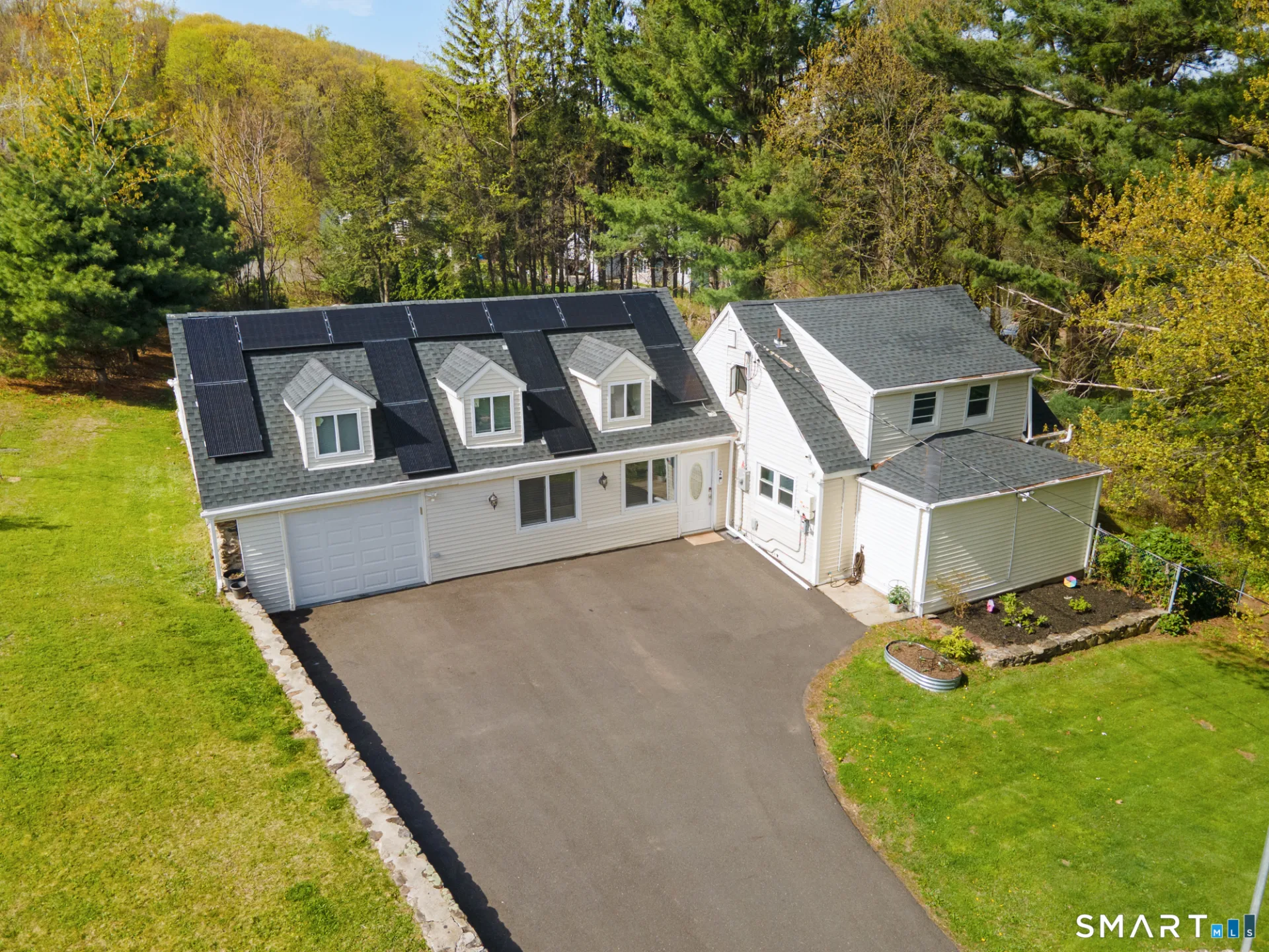 2 Apple Hill Road, Wolcott, CT