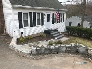 224 Anns Farm Road, Hamden, CT