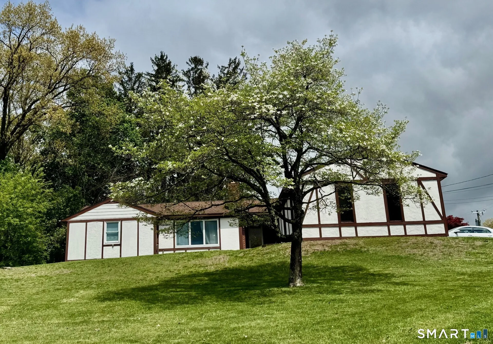 10 Horseshoe Drive, Danbury, CT