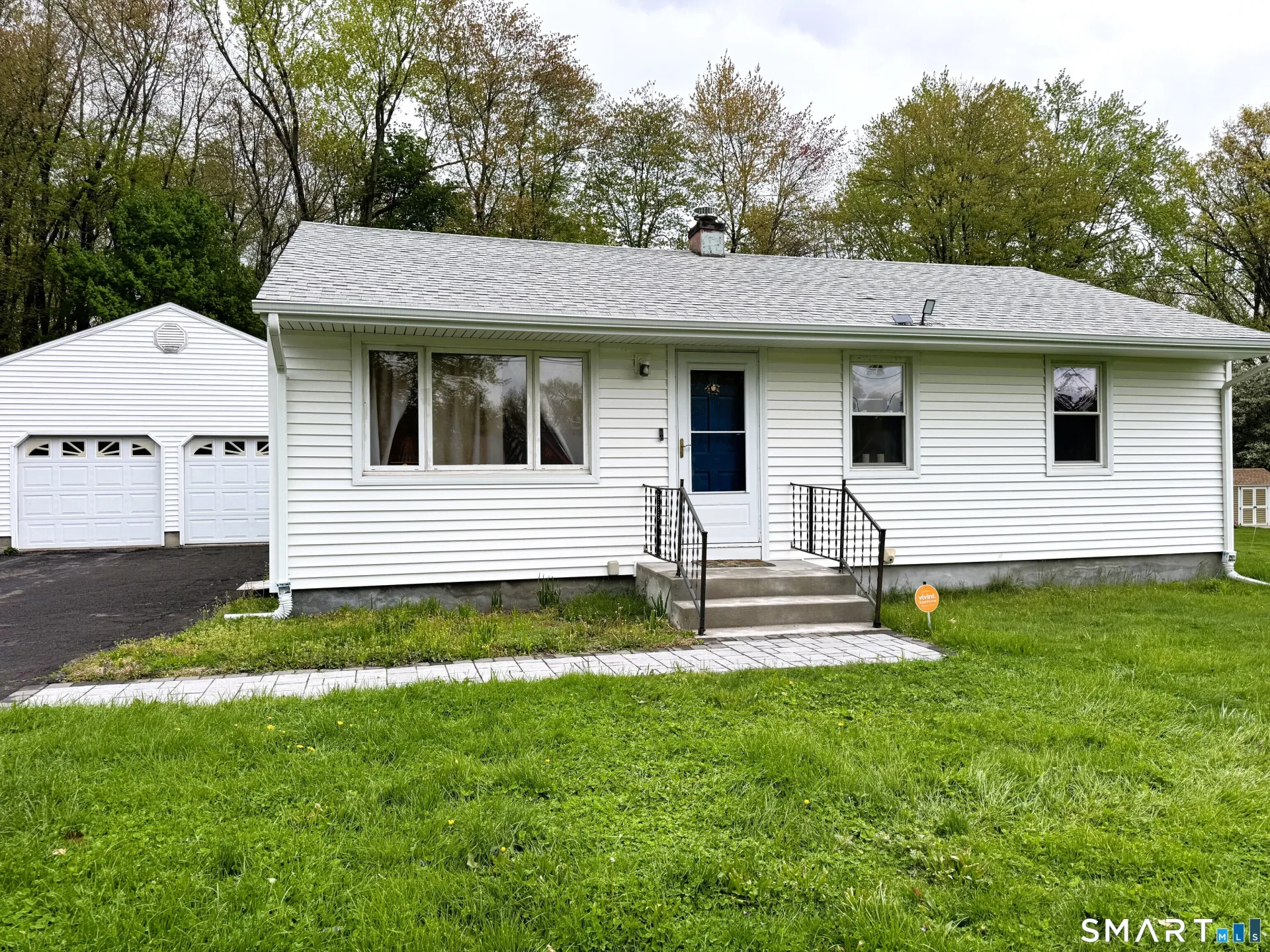 17 Cricket Road, East Windsor, CT