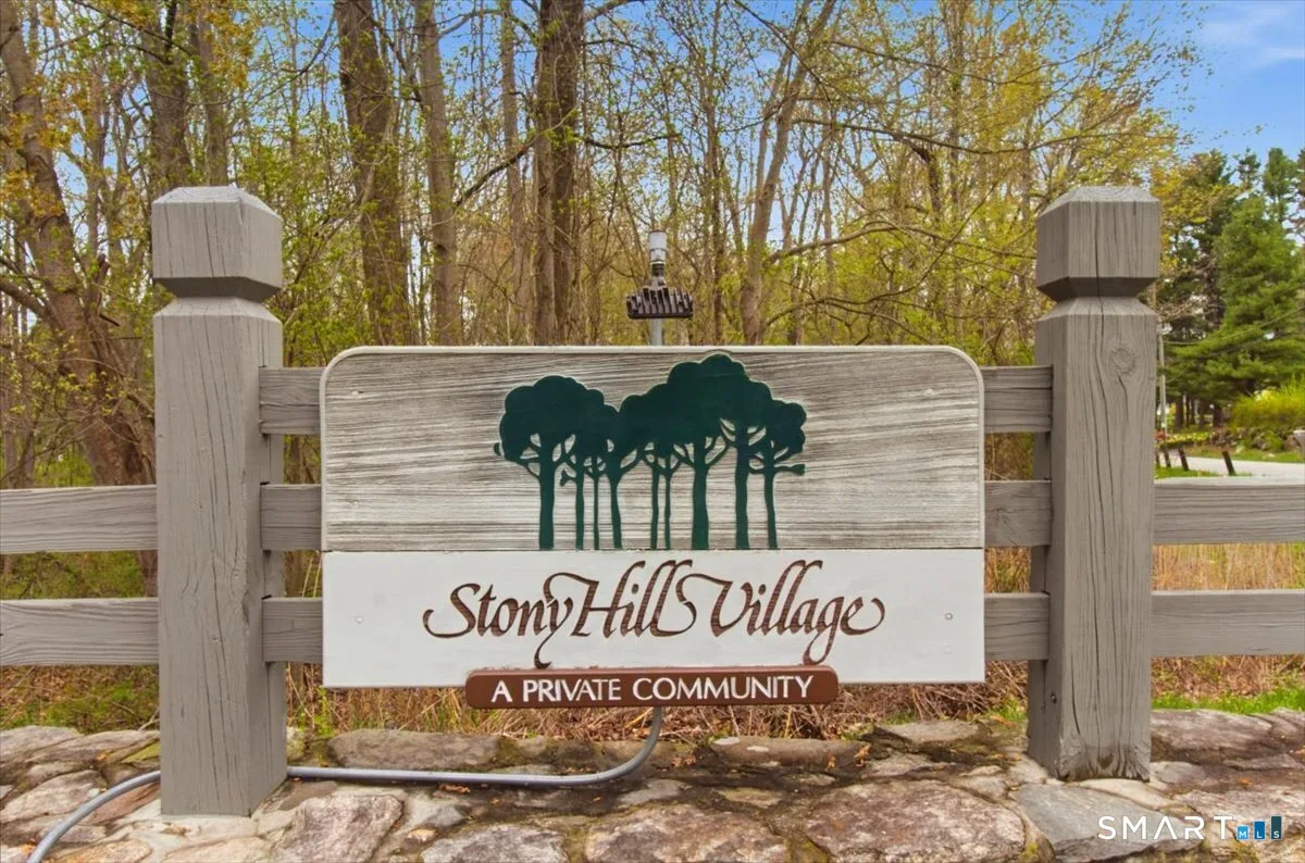 135 Heatherwood Drive #135, Brookfield, CT